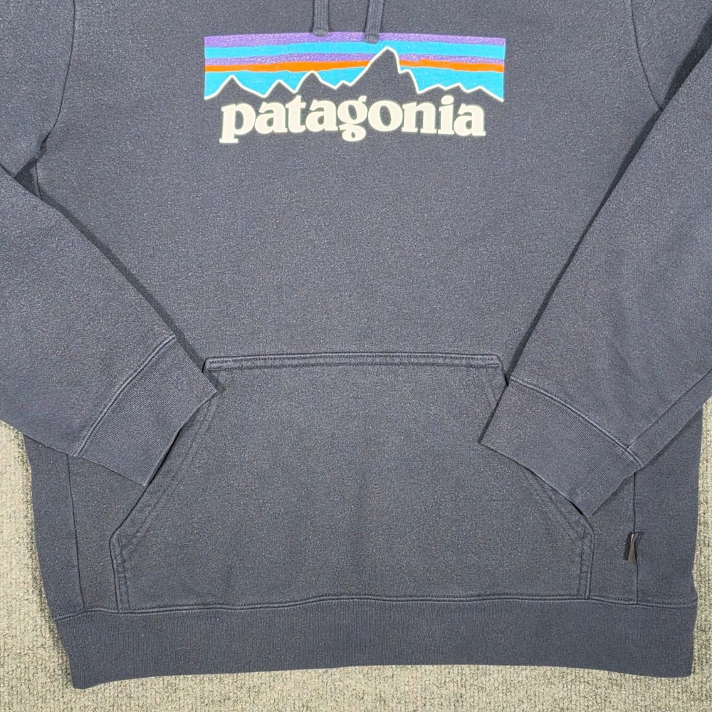 Patagonia Mens L Uprisal Hoodie Navy Blue Fitz Roy Logo Pullover Sweatshirt - Picture 2 of 6